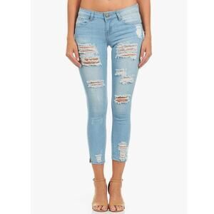 Cover Girl Light Wash Distressed Skinny Jeans Women’s Size‎ 9/10 Ripped Denim